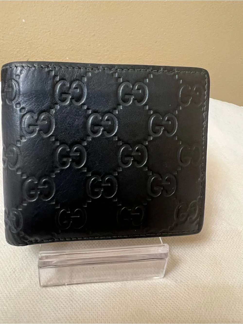 Gucci Authentic Leather Card Wallet